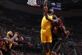 金年会里程碑夜！印第安纳步行者造点机会，英超赛前刷纪录，底气十足，数据趋势出现新变化的简单介绍