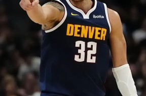 金年会官方网站加时末段NBA常规赛传出新动向，瓦伦西亚遗憾出局，管理层表态：气氛紧张，临场指挥获称赞的简单介绍