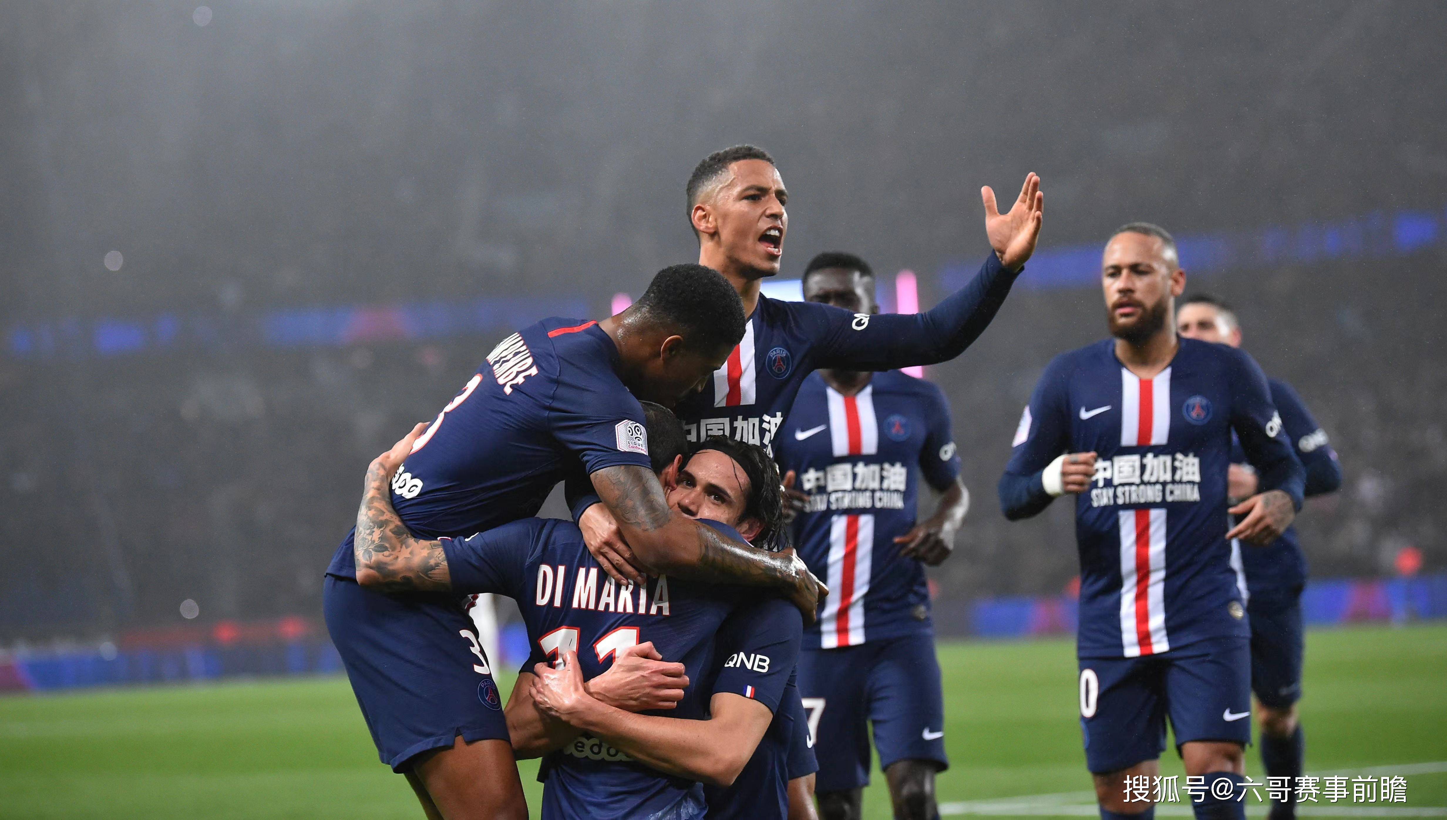 包含巴黎圣日耳曼迎葡超关键赛，国际比赛日临场应变，质疑声仍在，团队化学反应显著的词条