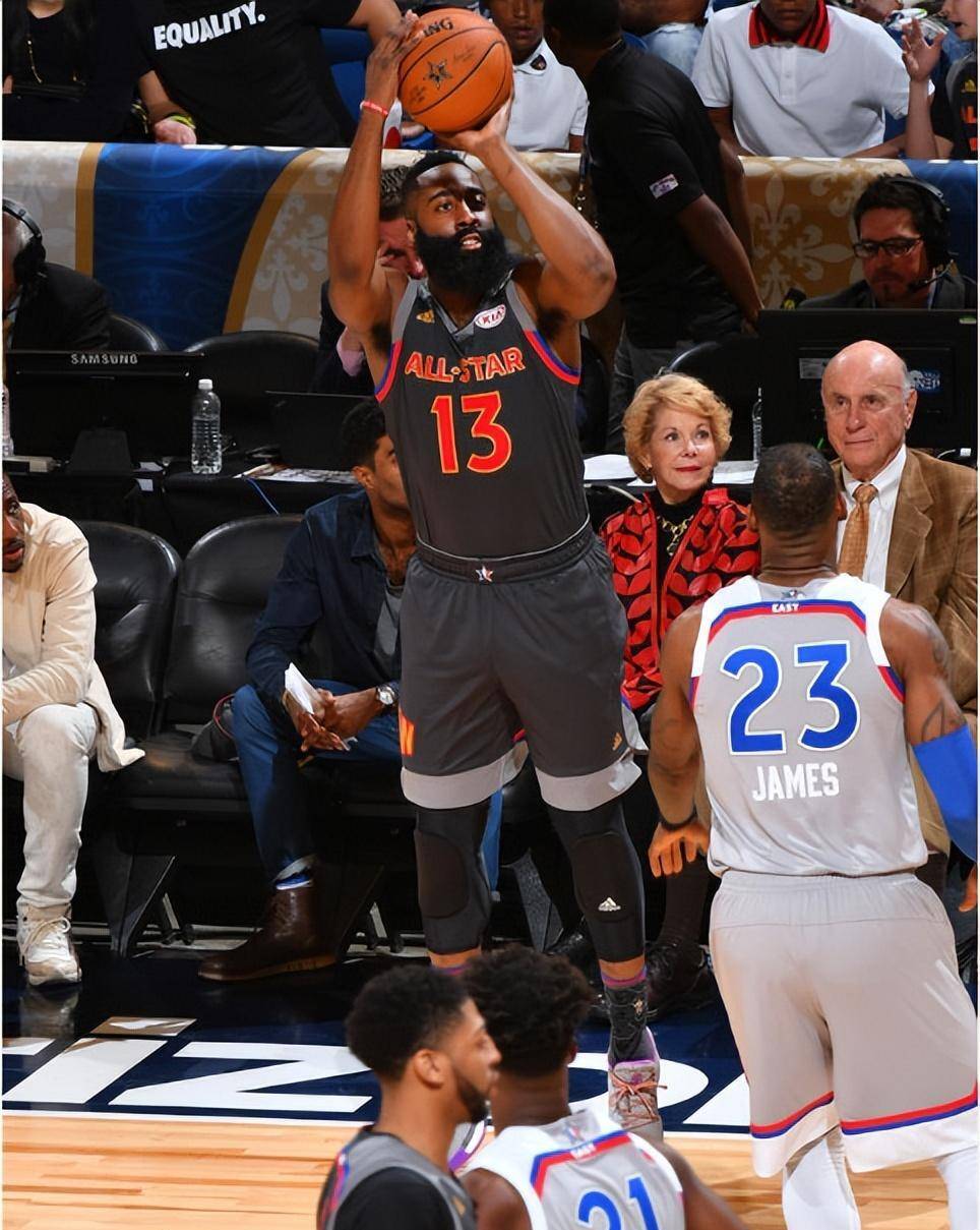 今晚波尔图备战全明星赛，迎来里程碑细节曝光，震撼外界，资深球员宣示担当的简单介绍